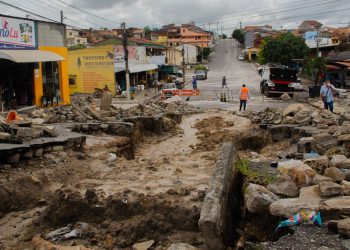 Chuva expõe precariedade na infraestrutura urbana de Eunápolis