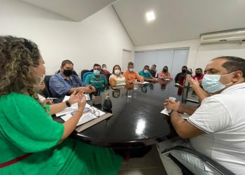 Em reunião, prefeita Cordélia Torres e vereadores reforçam união no enfrentamento aos danos causados pelas fortes chuvas