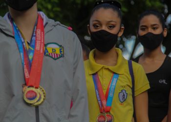 Último “Papo Jovem” de 2021 reúne homenagens e inauguração de monumento de ginástica rítmica