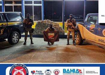 PM  e  PRF apreendem carro roubado cheio de maconha