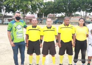 Iniciou neste domingo 23/01, mais um campeonato do bairro Juca Rosa, é o esporte bretão, fazendo a felicidade do desportista eunapolitano.