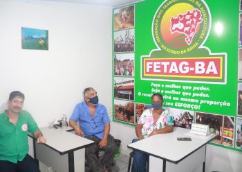 Tico Lisboa do STTR e João Milton coordenador do CTB, convidam todos os trabalhadores, para uma plenária em Itamaraju.