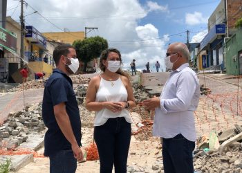 Prefeitura de Eunápolis intensifica trabalhos de recuperação de vias em várias frentes de serviços