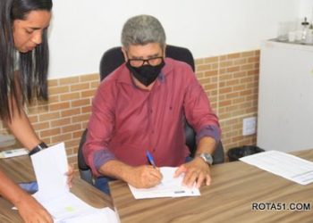 O “ INOXIDÁVEL” FEREIRA, foi empossado secretário de serviços públicos.