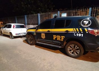 Uno roubado em Salvador (BA) é recuperado pela PRF na BR 101 em Itamaraju (BA)
