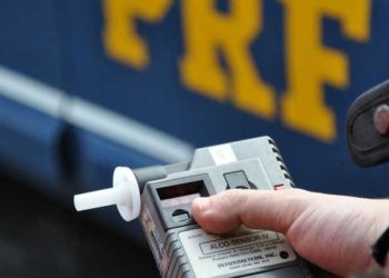 Embriagado, idoso tenta fugir da fiscalização e quase atropela PRF, mas acaba preso na BR 116