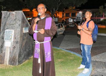 Celebrações da Semana Santa promovem rito do encontro entre Maria e Jesus a caminho do calvário
