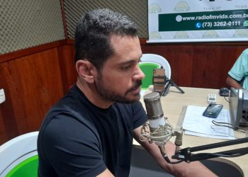 Nova greve dos professores prejudica quase 20 mil alunos em Eunápolis