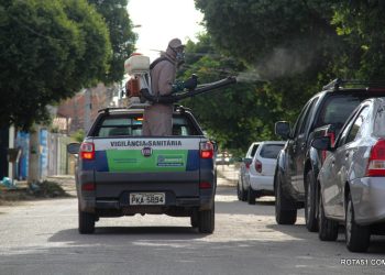 Eunápolis: Saúde faz pulverização contra o mosquito da dengue em bairros