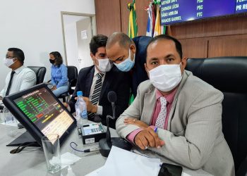 EUNÁPOLIS: passa a valer lei 1295 que concede certidão de nascimento à criança na maternidade