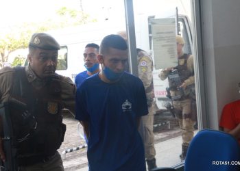 Por falta dos advogados, o júri desta segunda feira 02/04, teve de ser adiado, os réus ficaram nervosos, com medo da cadeia de Eunápolis.