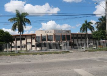 Eunapolis completa 34 anos de emancipação político administrativa, algumas coisas evoluíram e outras estagnaram, está faltando muita coisa.