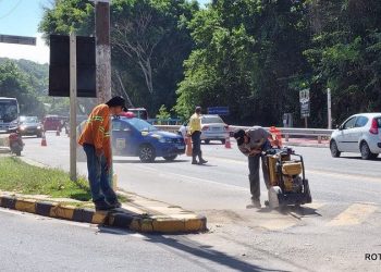 Quebra-molas próximo à ladeira do Outeiro é retirado