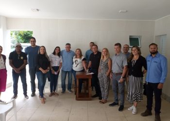 Empresários se reúnem com Jânio Natal para solicitar implantação do Estacionamento Rotativo