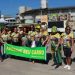 Adesivação pro Bolsonaro neste sábado, foi no espaço do Pedrão, nada melhor do que boa vontade e determinação.