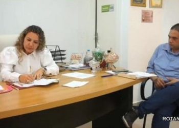 “Live com Cordélia” aborda avanços na saúde pública do município de Eunápolis