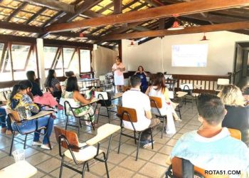 Novos professores recebem formação sobre surdez