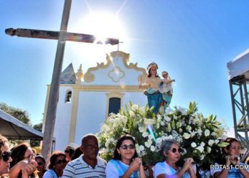 Católicos comemoram 487 anos de celebração à Nossa Senhora da Pena