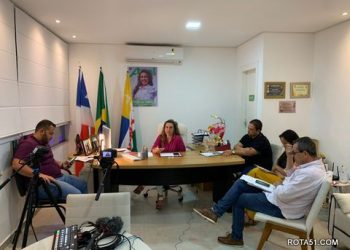 Live com Cordélia aborda benefícios na saúde e pacotes de obras para áreas urbana e rural
