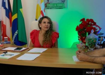 “Live com Cordélia” aborda melhorias na infraestrutura do município de Eunápolis