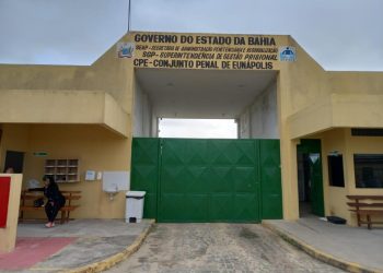 Prefeitura de Eunápolis promove abertura da 1ª Copa da Integração de Futsal para internos do Conjunto Penal