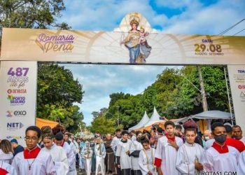 Católicos celebram 487 anos de devoção em romaria de Nossa Senhora da Pena