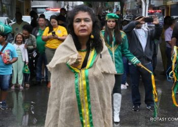 Ao se comemorar os 200 anos de Independência do Brasil, neste desfile, foi mais que independência, foi um grito parado no ar.