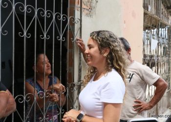 Prefeita Cordélia Torres autoriza pavimentação completa na rua Lua Nova.