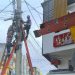 Prefeitura de Eunápolis realiza despoluição visual com remoção de fios nos postes da região central