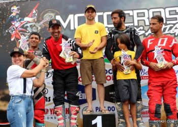 Prefeita Cordélia Torres prestigia etapa final da Copa do Descobrimento de Motocross em Eunápolis