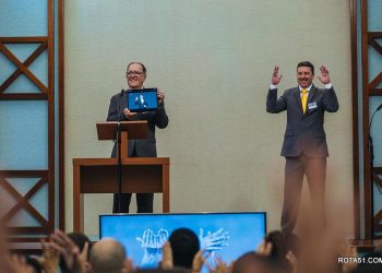 A primeira Bíblia completa em língua brasileira de sinais já está disponível!