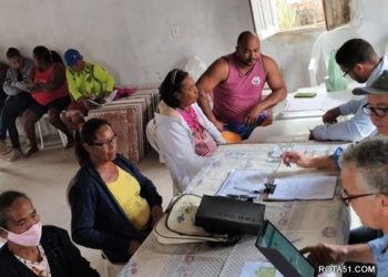 Prefeitura de Eunápolis realiza cadastro de famílias beneficiadas pelo programa Titula Brasil