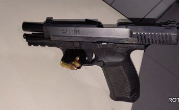 Polícia Civil, prende homem do BDM no bairro Dinah Borges.