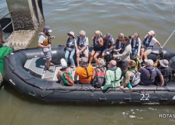 NAVIOS DE CRUZEIRO VOLTAM A ATRACAR EM PORTO SEGURO