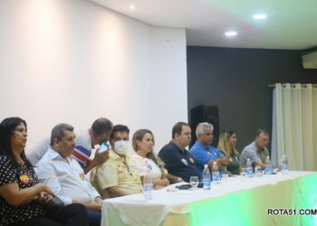 Líder do governo Carmem Lúcia e mais vereadores participam de reunião conduzida por Cordélia e Paulo Dapé