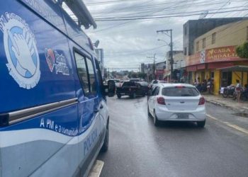 7ª CIPM-EUNÁPOLIS PRENDE HOMENS COM MANDADO DE PRISÃO EM ABERTO APÓS IDENTIFICAÇÃO PELAS CÂMERAS DE RECONHECIMENTO FACIAL