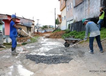 Infraestrutura urbana: segue em ritmo acelerado obra de pavimentação da Rua Lua Nova
