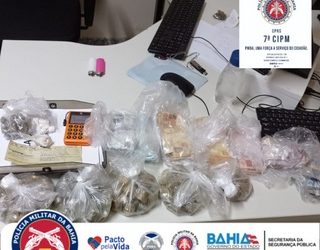 PM dá “baculejo” na moçada e muita gente foi em cana, foi pó e erva pra todo lado.