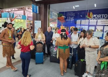 Porto Seguro recebe Famtour com agentes de viagens do Paraguai