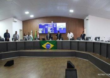 Vereadores matam a sessão desta 5ª feira, para não votarem os projetos da prefeita Cordélia  Torres.