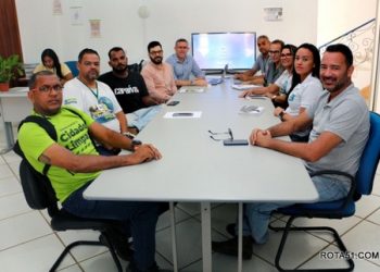 Destaque estadual com o projeto “Escritura Legal”, Prefeitura de Eunápolis recebe membros da UPB e NUREF para troca de experiências
