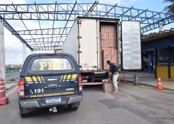 Não adianta reclamar, se a PRF pegou fora do padrão ela enquadra mesmo, e “tamo cunversado.”