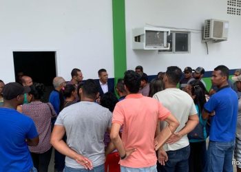 Funcionários da empresa de transporte escolar agradecem prefeita por receberem salários atrasados