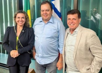 Cordelia Torres e Paulo Dapé se reúnem com deputado Elmar Nascimento para buscar melhorias para Eunápolis