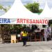 Feira de artesanato, onde cada um mostra o que sabe fazer, de utensílios à culinária, uma amostra sempre feliz.