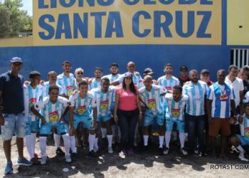 Começou o novo campeonato do bairro Juca Rosa, homenageando Ailton Gonçalves.