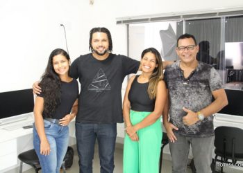 COMUNICAÇÃO EM FESTA.