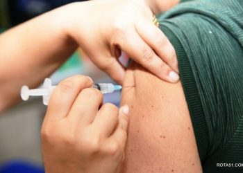 Saúde libera vacina bivalente contra Covid-19 para pessoas a partir de 18 anos em Eunápolis