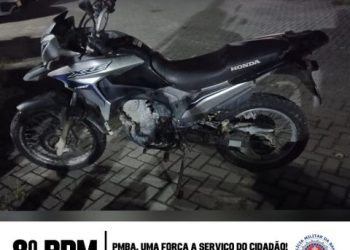 8° BPM RECUPERA MOTOCICLETA QUE HAVIA SIDO ROUBADA, EM PORTO SEGURO