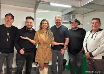 Promovido pela Prefeitura de Eunápolis, show de Rosa de Saron é sucesso na Festa da Padroeira